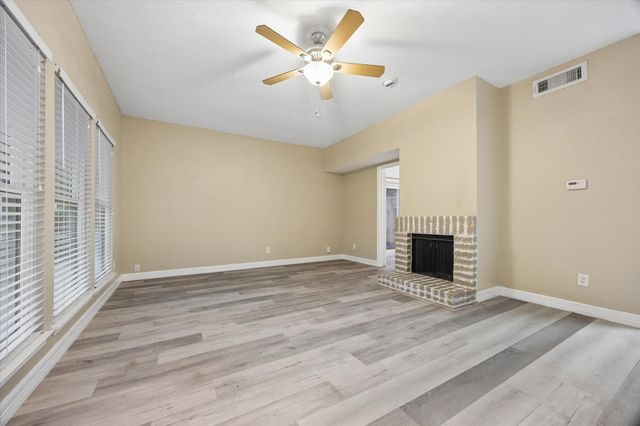 2100 Tanglewilde Street 565, Houston, TX 77063