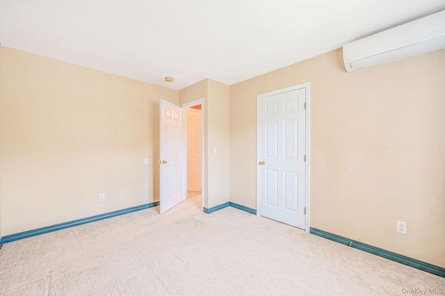 1 Chen Court, Middle Island, NY 11953