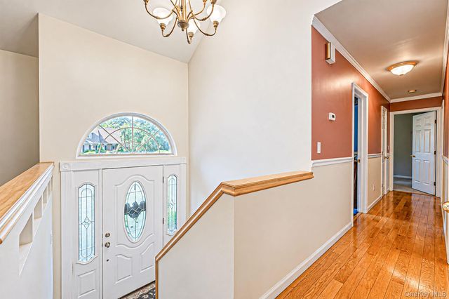 1 Chen Court, Middle Island, NY 11953