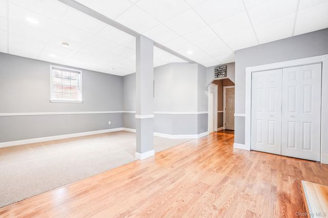 1 Chen Court, Middle Island, NY 11953