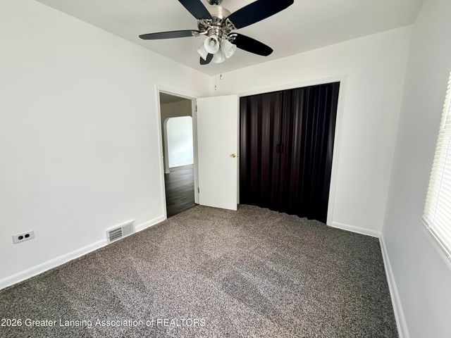 1127 W Maple Street, Lansing, MI 48915