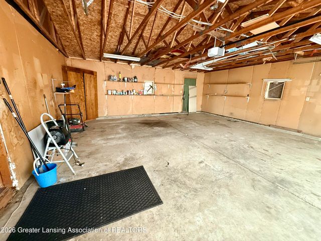 1127 W Maple Street, Lansing, MI 48915