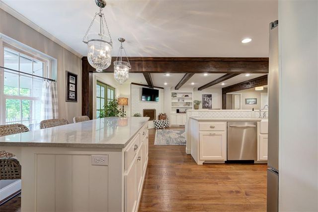 1412 Pine Oak Drive, Edmond, OK 73034