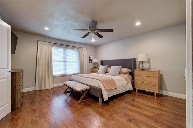 1412 Pine Oak Drive, Edmond, OK 73034