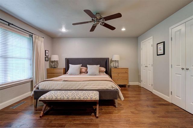 1412 Pine Oak Drive, Edmond, OK 73034