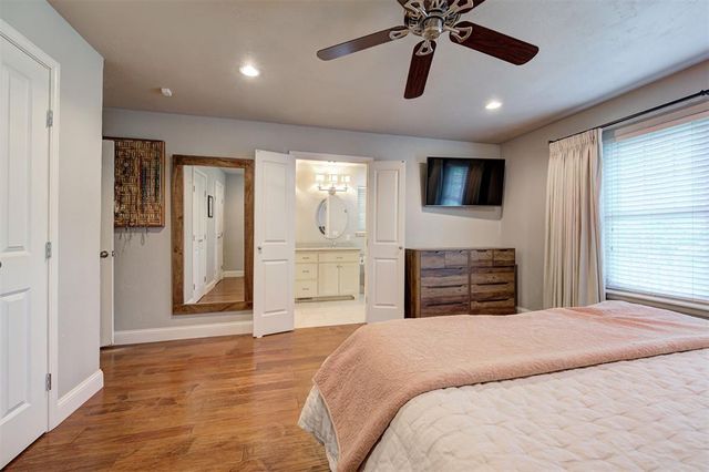 1412 Pine Oak Drive, Edmond, OK 73034