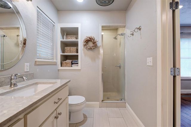 1412 Pine Oak Drive, Edmond, OK 73034