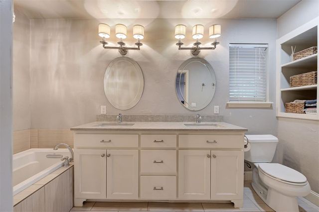 1412 Pine Oak Drive, Edmond, OK 73034