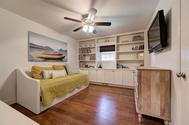 1412 Pine Oak Drive, Edmond, OK 73034