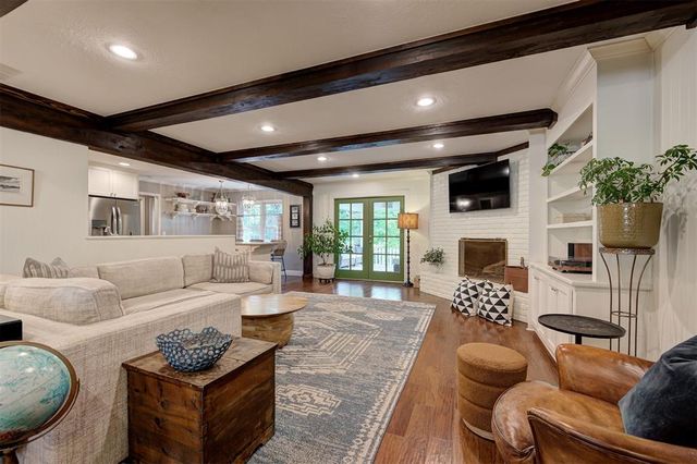 1412 Pine Oak Drive, Edmond, OK 73034