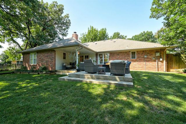1412 Pine Oak Drive, Edmond, OK 73034