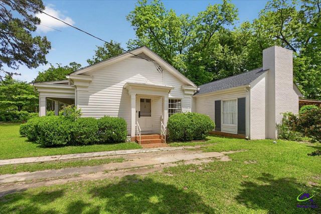1304 Swift Street, Perry, GA 31069