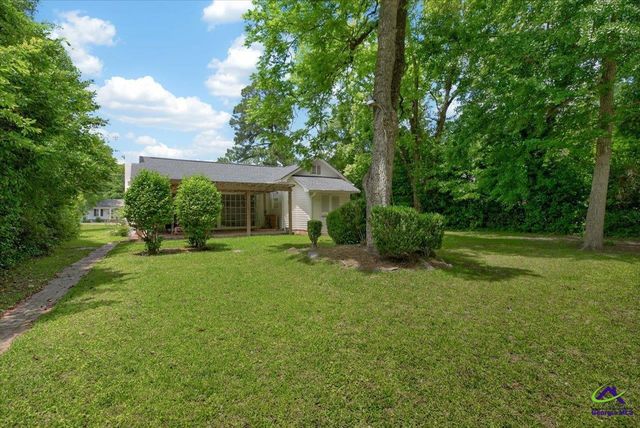 1304 Swift Street, Perry, GA 31069