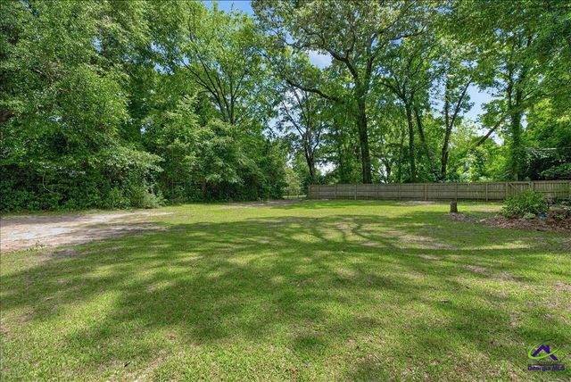 1304 Swift Street, Perry, GA 31069