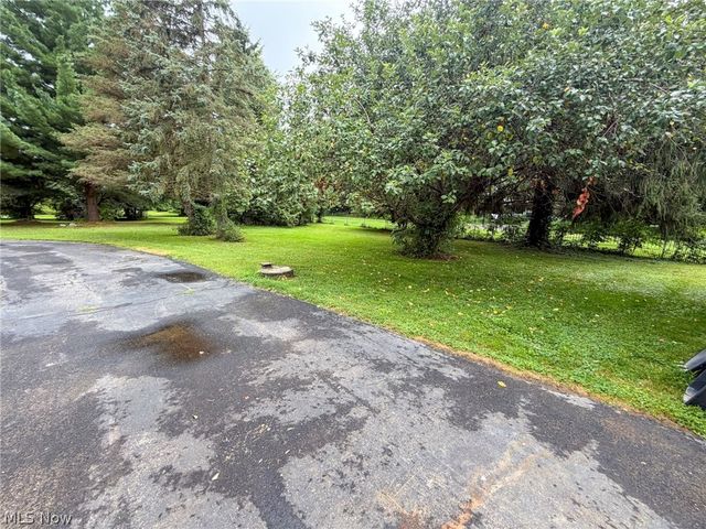 5679 Youngstown Kingsville Road NE, Cortland, OH 44410