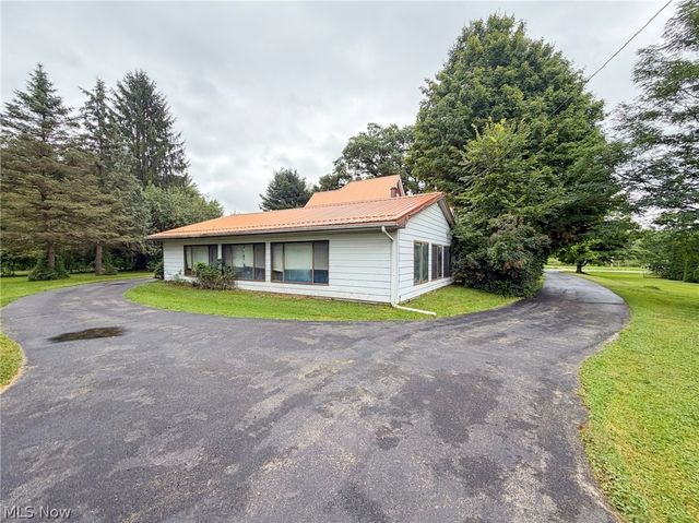5679 Youngstown Kingsville Road NE, Cortland, OH 44410