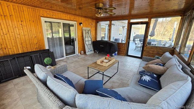 50 Leo Lane, Poughquag, NY 12570