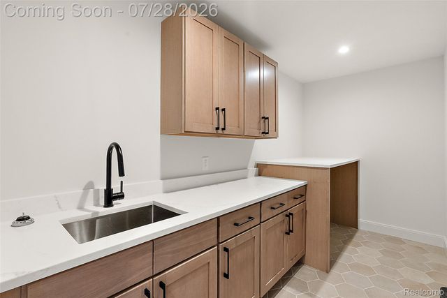 3919 Woodland Avenue, Royal Oak, MI 48073
