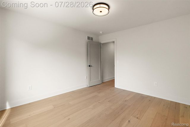 3919 Woodland Avenue, Royal Oak, MI 48073