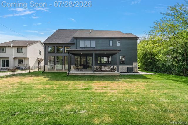 3919 Woodland Avenue, Royal Oak, MI 48073