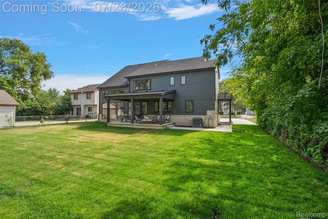 3919 Woodland Avenue, Royal Oak, MI 48073