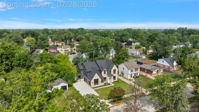 3919 Woodland Avenue, Royal Oak, MI 48073