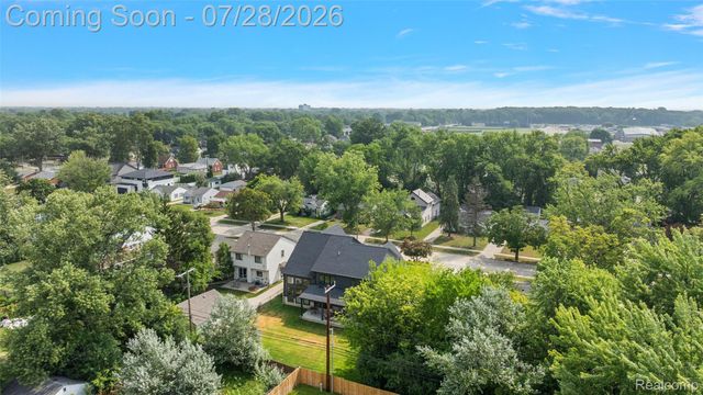 3919 Woodland Avenue, Royal Oak, MI 48073
