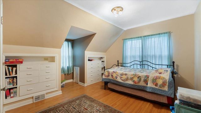 817 Maple Street, Alexandria, MN 56308