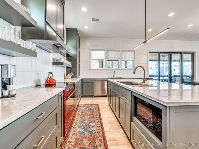 111 Lower Greenway, Carlton Landing, OK 74432