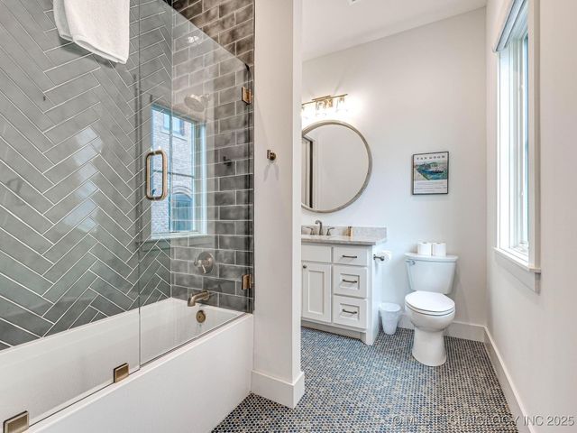 111 Lower Greenway, Carlton Landing, OK 74432