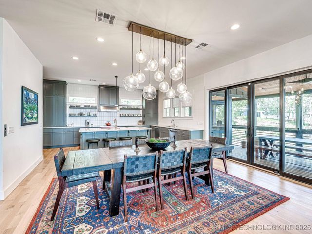 111 Lower Greenway, Carlton Landing, OK 74432