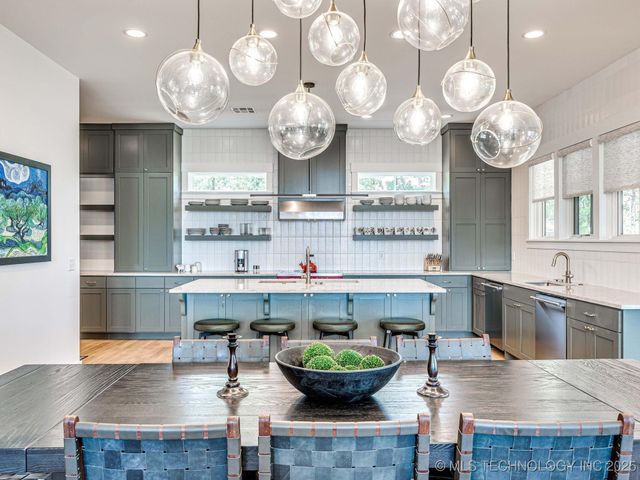 111 Lower Greenway, Carlton Landing, OK 74432