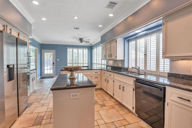 7318 Starbridge Drive, Houston, TX 77095
