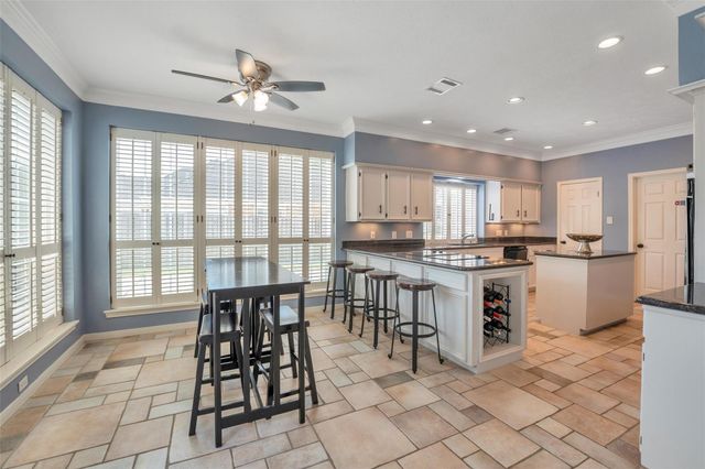 7318 Starbridge Drive, Houston, TX 77095