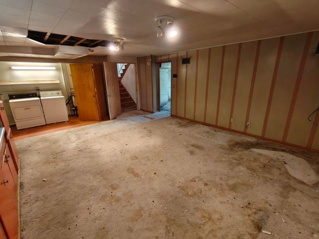 642 E 54th Place, Merrillville, IN 46410