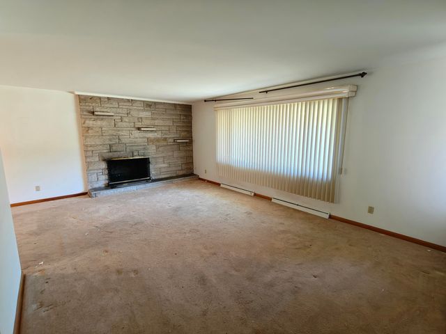 642 E 54th Place, Merrillville, IN 46410