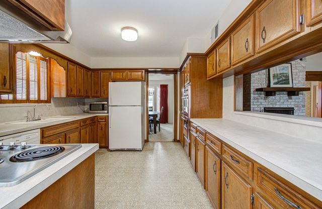 15413 Chichester Lane, Jersey Village, TX 77040