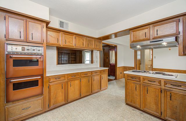 15413 Chichester Lane, Jersey Village, TX 77040