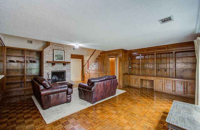 15413 Chichester Lane, Jersey Village, TX 77040