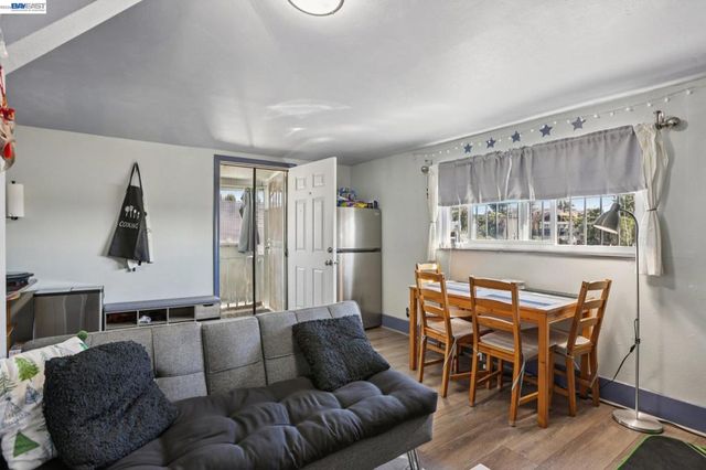 2514 2514 21St Ave, Oakland, CA 94606