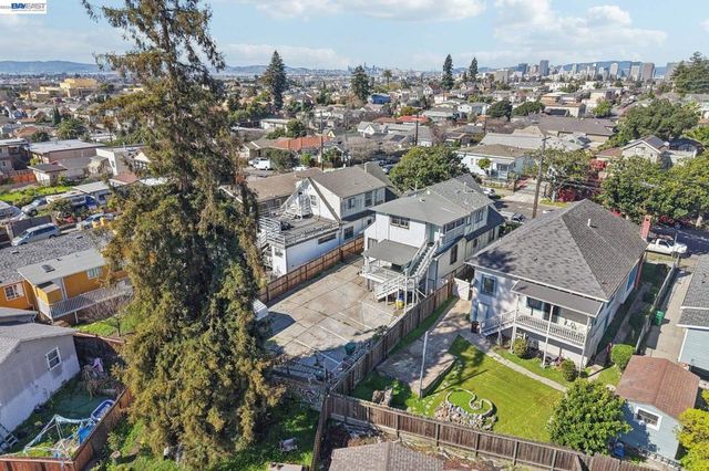 2514 2514 21St Ave, Oakland, CA 94606