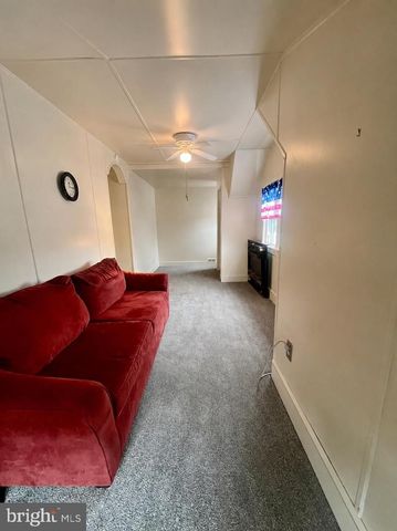 1309 PATTERSON AVE, Levittown, PA 19057