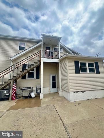 1309 PATTERSON AVE, Levittown, PA 19057