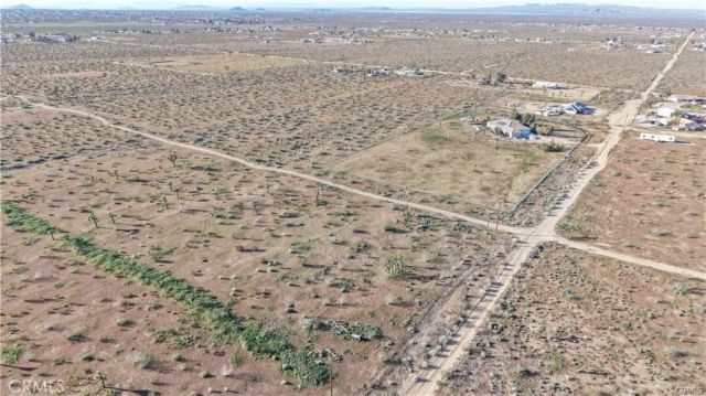 111 Rochester, Phelan, CA 92371