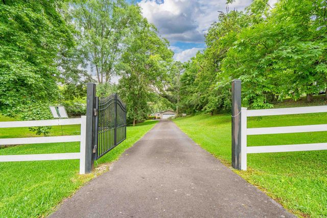 1925 Lakeshore Drive, Hot Springs, AR 71913