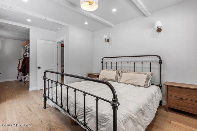 6045 Upper Pack River RD, Sandpoint, ID 83864