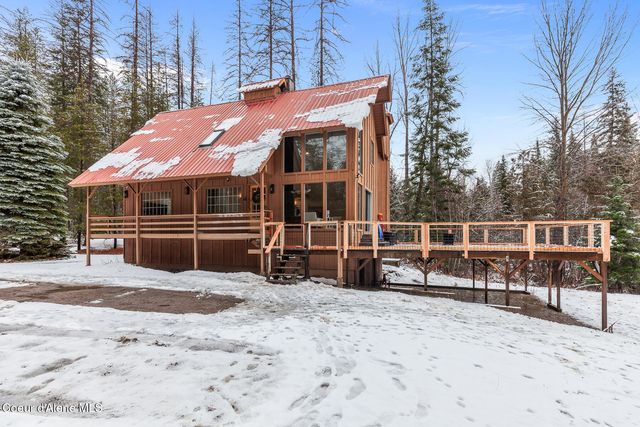 6045 Upper Pack River RD, Sandpoint, ID 83864