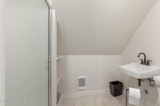 6045 Upper Pack River RD, Sandpoint, ID 83864