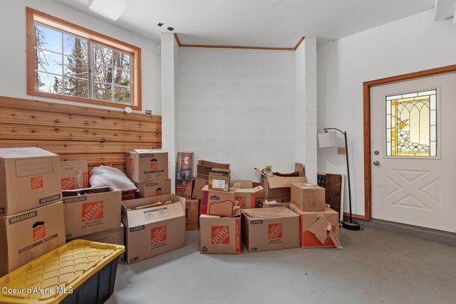 6045 Upper Pack River RD, Sandpoint, ID 83864