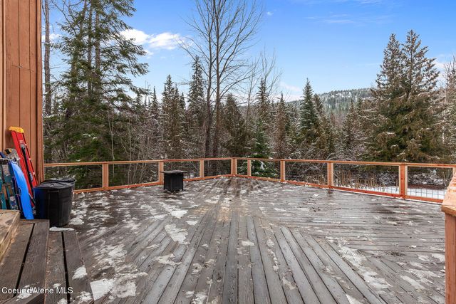 6045 Upper Pack River RD, Sandpoint, ID 83864